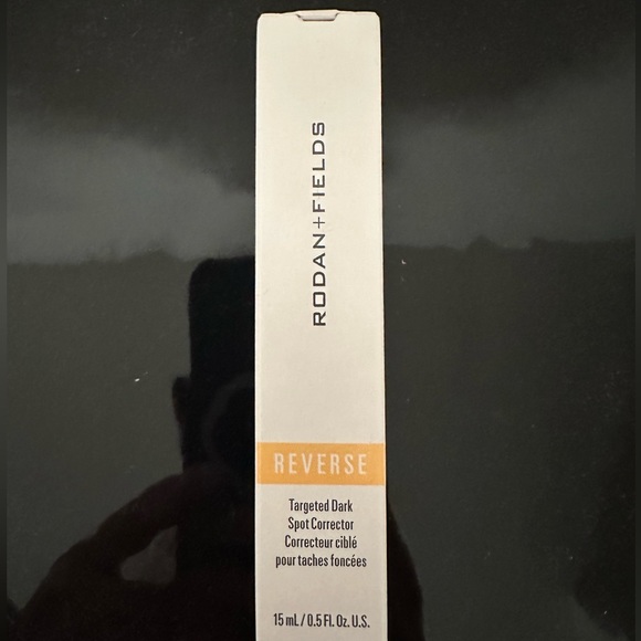 Rodan+Fields Reverse Targeted Dark Spot Corrector 15mL - Picture 1 of 1